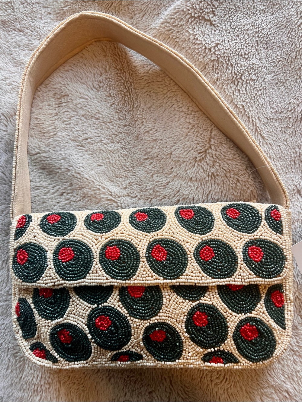 NWT America & Beyond Beaded Cream Shoulder Bag with Olives Motif - Picture 2 of 9